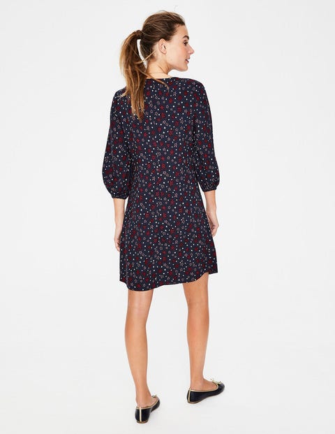 Robe Vanessa - Motif Sketchy Stars bleu marine Robe Vanessa - Motif Sketchy Stars bleu marine