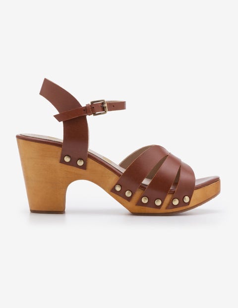 tan clogs