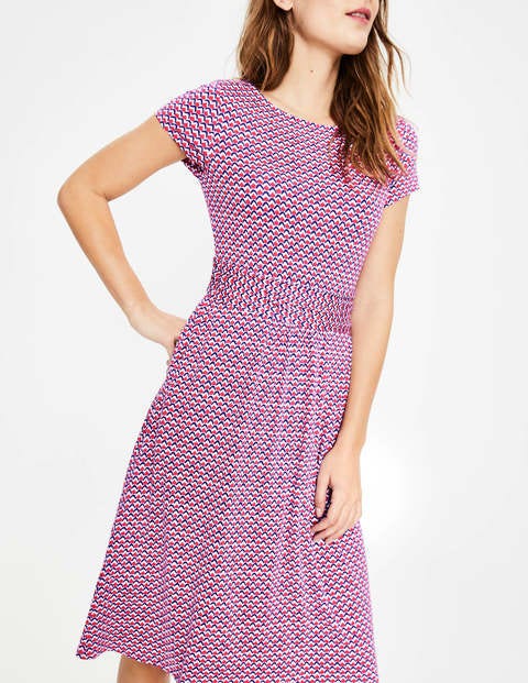 Amelie Jerseykleid - Erdbeereis-Rosa, Geometrisches Muster Amelie Jerseykleid - Erdbeereis-Rosa, Geometrisches Muster