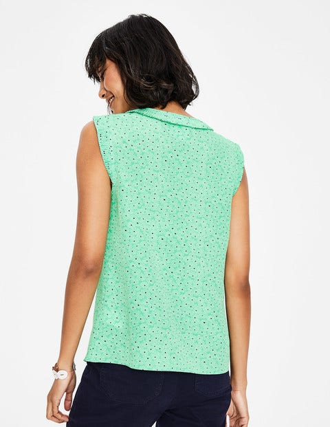 Peggy Top - Dusty Green Floral Spray Peggy Top - Dusty Green Floral Spray