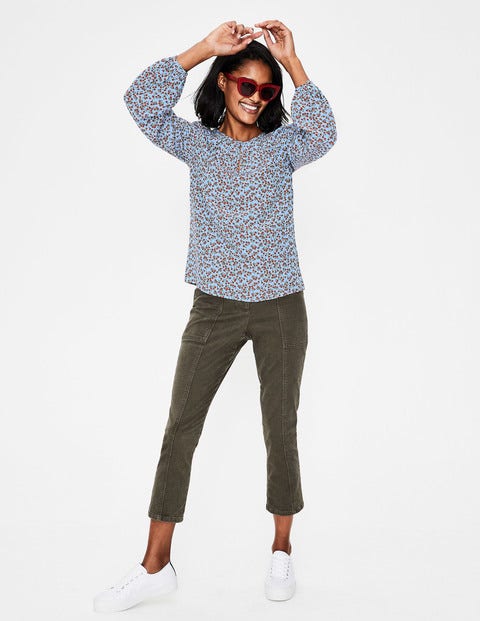 Chemisier Veronica - Motif Daisy Sprig bleu brumeux Chemisier Veronica - Motif Daisy Sprig bleu brumeux