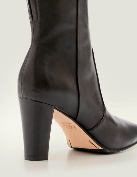 boden black boots