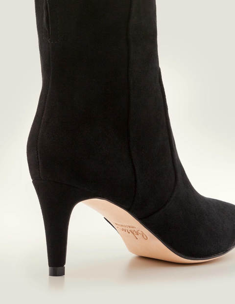 boden black boots