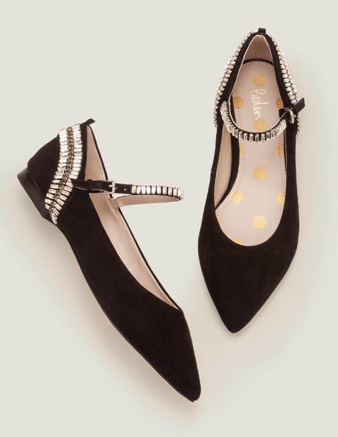 pointed flat shoes uk