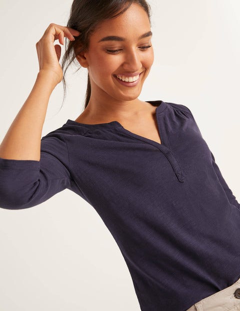 The Cotton Notch Tee - Navy The Cotton Notch Tee - Navy