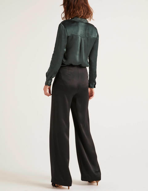 Amney Hose mit weitem Bein aus Satin - Schwarz Amney Hose mit weitem Bein aus Satin - Schwarz