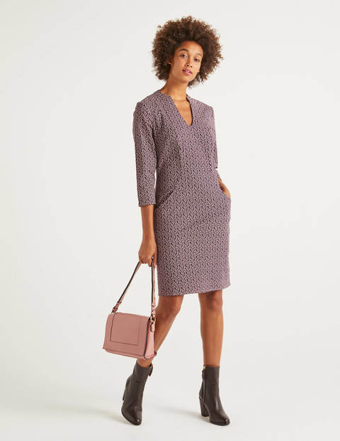 Elizabeth Chino-Kleid - Feige, Süße Blütenblätter Elizabeth Chino-Kleid - Feige, Süße Blütenblätter