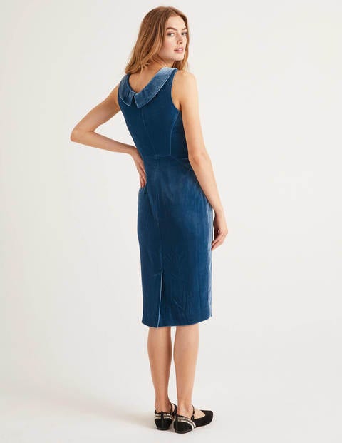 Martha Samtkleid Mit Nahtdetails - Dunkles Petrol Martha Samtkleid Mit Nahtdetails - Dunkles Petrol