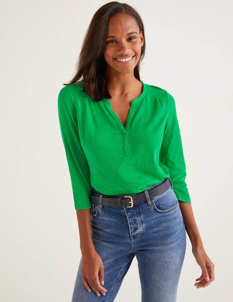 The Cotton Notch Tee - Rich Emerald The Cotton Notch Tee - Rich Emerald