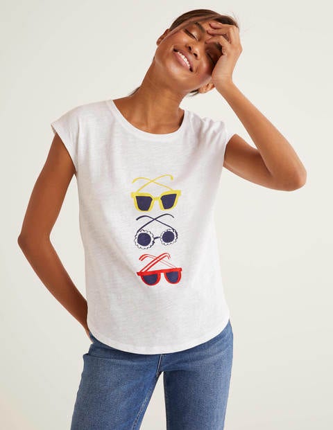 Robyn Jersey Tee - White, Sunglasses Robyn Jersey Tee - White, Sunglasses