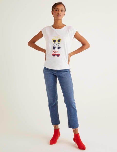 Robyn Jersey Tee - White, Sunglasses Robyn Jersey Tee - White, Sunglasses