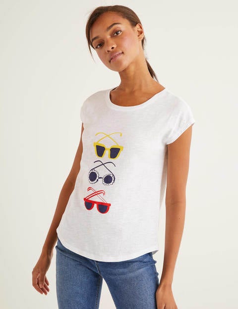 Robyn Jersey Tee - White, Sunglasses Robyn Jersey Tee - White, Sunglasses