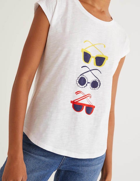Robyn Jersey Tee - White, Sunglasses Robyn Jersey Tee - White, Sunglasses