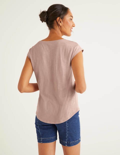 Robyn Jersey Tee - Milkshake, Gold Metallic Flags Robyn Jersey Tee - Milkshake, Gold Metallic Flags