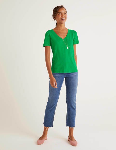 The Cotton V-Neck Tee - Rich Emerald The Cotton V-Neck Tee - Rich Emerald