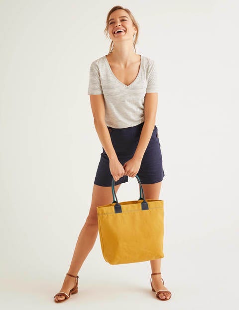 The Cotton V-neck Tee - Ivory/Navy The Cotton V-neck Tee - Ivory/Navy