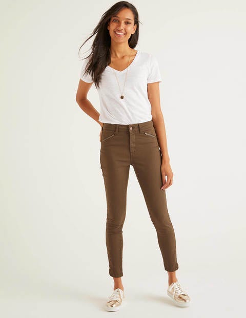 The Cotton V-neck Tee - White The Cotton V-neck Tee - White