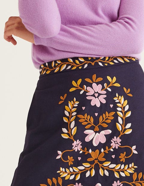 Eyre Rock Mit Stickereien - Navy, Blumenmuster Eyre Rock Mit Stickereien - Navy, Blumenmuster