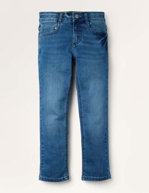 black jeans with red shoes