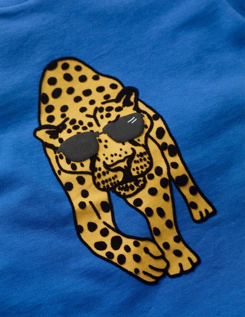 T-Shirt Mit Cooler Katze Als Flockdruck - Kräftiges Blau, Leopardenmuster T-Shirt Mit Cooler Katze Als Flockdruck - Kräftiges Blau, Leopardenmuster