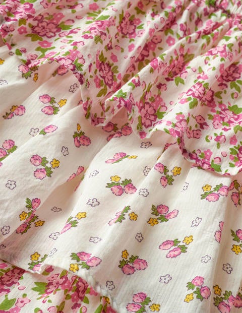 Jupe volantée à motif floral vintage - Motif Vintage Posy ivoire/prune Jupe volantée à motif floral vintage - Motif Vintage Posy ivoire/prune