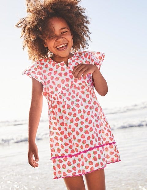 Fröhlicher Kaftan Mit Druckmuster - Weiß/Rosa, Erdbeeren Fröhlicher Kaftan Mit Druckmuster - Weiß/Rosa, Erdbeeren