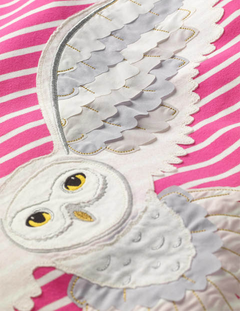 Gestreiftes Kleid mit Hedwig-Applikation - Knallrosa/Naturweiß Gestreiftes Kleid mit Hedwig-Applikation - Knallrosa/Naturweiß