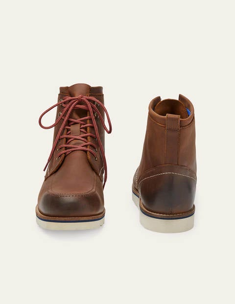 Leather Chukka Boots - Brown Leather