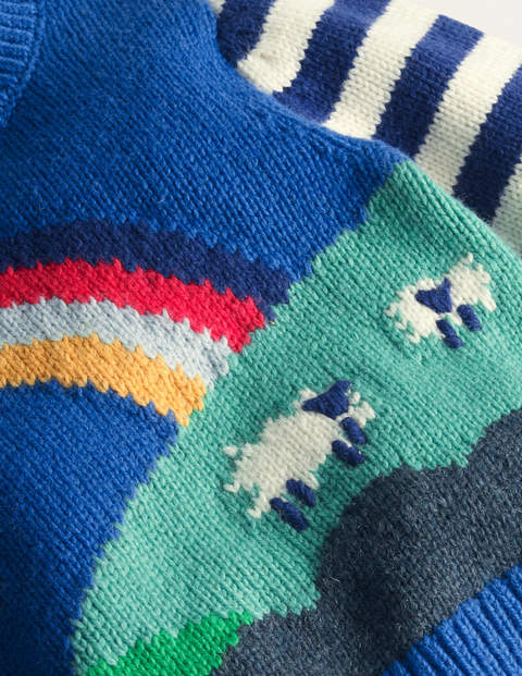 Fröhlicher Strickpullover - Elisabethanisches Blau, Szene Fröhlicher Strickpullover - Elisabethanisches Blau, Szene