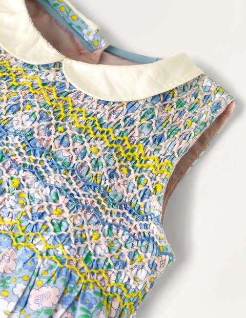 Blumenstrampler für besondere Anlässe - Sanftes Glockenblumenblau, Blumenbeet Blumenstrampler für besondere Anlässe - Sanftes Glockenblumenblau, Blumenbeet