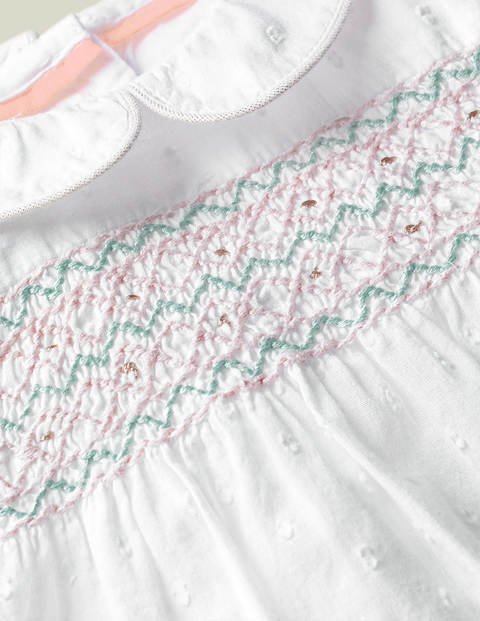 Gesmoktes Anlasskleid - Naturweiß Gesmoktes Anlasskleid - Naturweiß