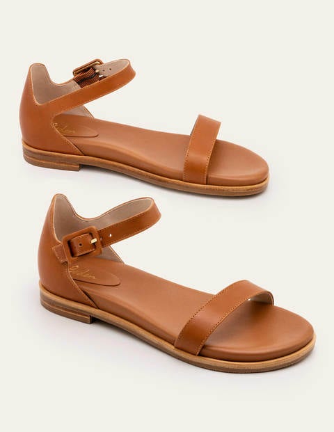 boden flat sandals