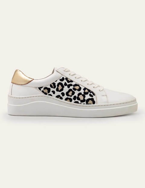 Maria Bequeme Turnschuhe - Weiß, Gesticktes Leopardenmuster Maria Bequeme Turnschuhe - Weiß, Gesticktes Leopardenmuster