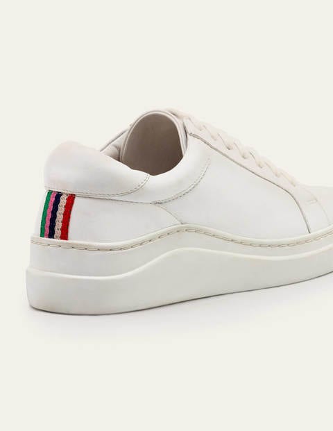 Maria Comfort Sneakers - White Maria Comfort Sneakers - White