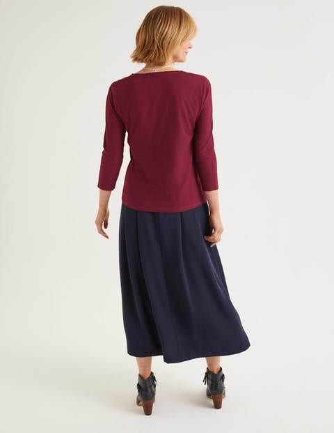 Supersoft Easy Voop Tee - Maroon Supersoft Easy Voop Tee - Maroon