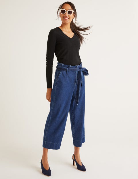 Cashmere V-neck Jumper - Black Cashmere V-neck Jumper - Black