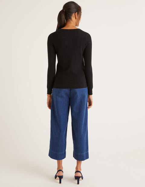 Cashmere V-neck Jumper - Black Cashmere V-neck Jumper - Black