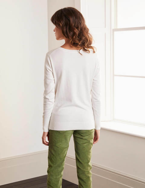 Eldon Cotton V-neck Jumper - Ivory Eldon Cotton V-neck Jumper - Ivory