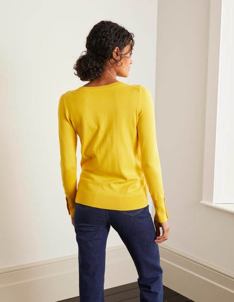 Eldon Baumwollpullover mit V-Ausschnitt - Maisgelb Eldon Baumwollpullover mit V-Ausschnitt - Maisgelb
