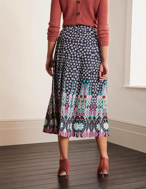 Musgrove Pleated Skirt - French Navy and Ivory Musgrove Pleated Skirt - French Navy and Ivory