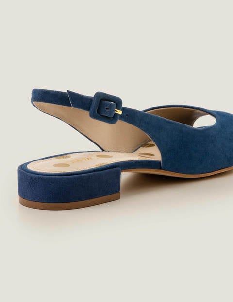 Ivy Slingbacks mit niedrigem Absatz - Blaue Dekadenz Ivy Slingbacks mit niedrigem Absatz - Blaue Dekadenz