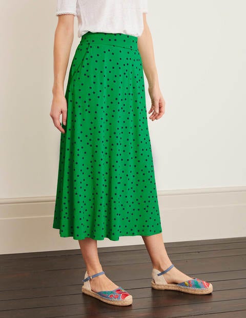 pleated midi skirt 7 little words