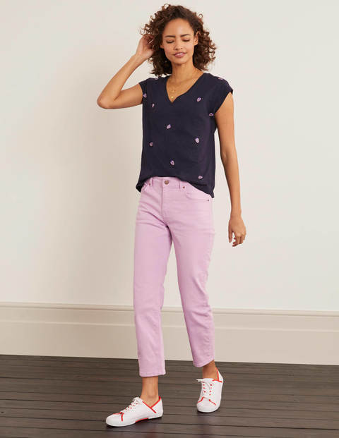 Robyn Besticktes T-Shirt mit V-Ausschnitt - Navy, Gestickte Erdbeeren Robyn Besticktes T-Shirt mit V-Ausschnitt - Navy, Gestickte Erdbeeren
