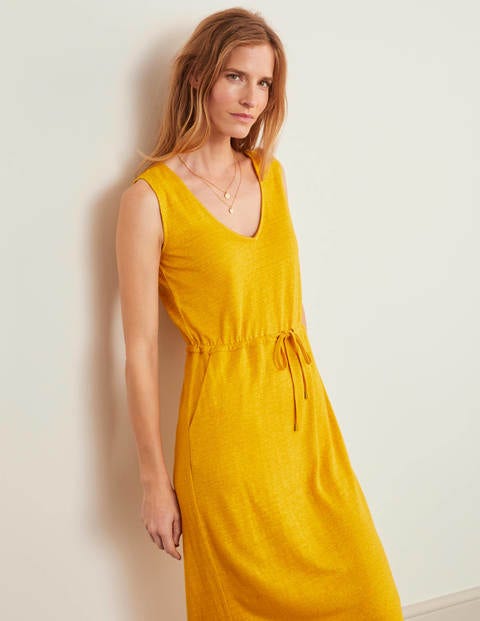 long sleeve cowl back dress