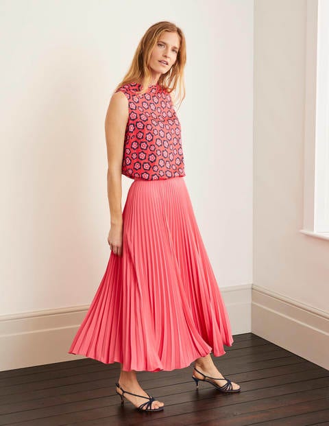 Kristen Pleated Skirt - Bright Camellia Kristen Pleated Skirt - Bright Camellia