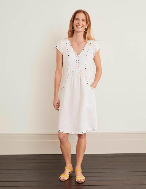 Leandra Besticktes Kleid - Weiß Leandra Besticktes Kleid - Weiß