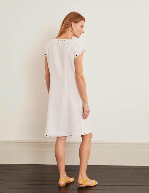 Leandra Besticktes Kleid - Weiß Leandra Besticktes Kleid - Weiß