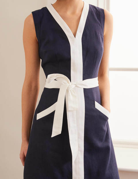 Josie Kleid mit Gürtel - Navy Josie Kleid mit Gürtel - Navy