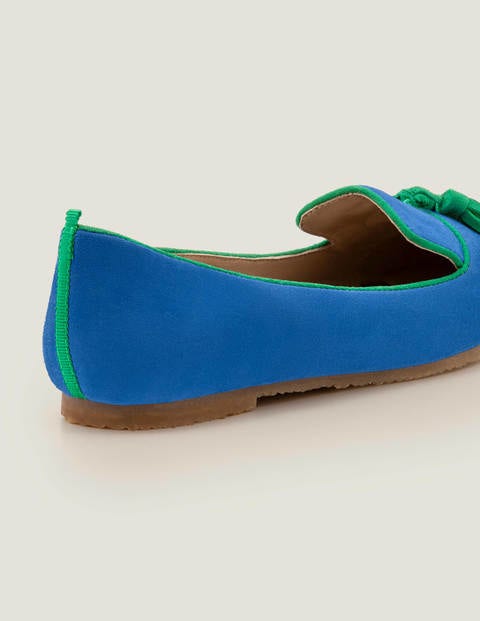 Violet Flache Pumps - Kräftiges Blau/Waldgrün Violet Flache Pumps - Kräftiges Blau/Waldgrün
