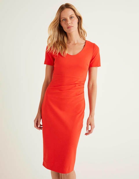 dress like a royal for less